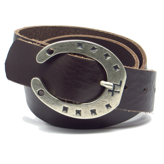 Brauner dunkelbraun Rindsleder 4 cm breiter Ledergürtel für Damen Herren aus ca. 3 – 4 mm dickem Leder. Handwerkergürtel Jeans Arbeitsgürtel Arbeitshose Damengürtel Herrengürtel in verschiedene Längen breiten und Farben erhältlich. Ledergürtel 2 cm breit 3 cm breite Ledergürtel 4 cm breite Gürtel und 5 cm breite Gürtel aus Rindsleder